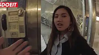LETSDOEIT - #May Thai #Charlie Dean - Turista adolescente asiática recibe una gran polla en el extranjero en una escena de sexo POV caliente